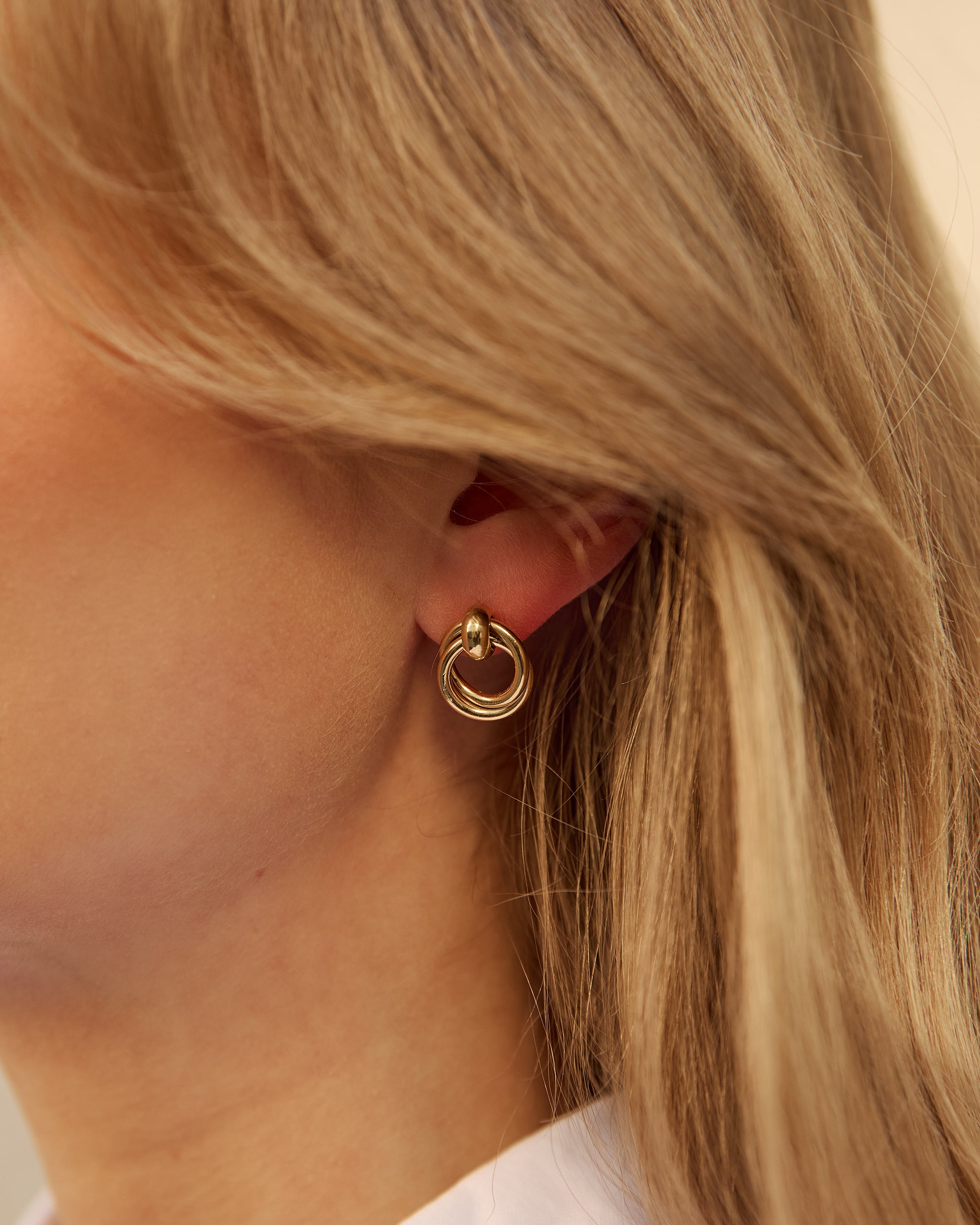 Knot Earrings Gold