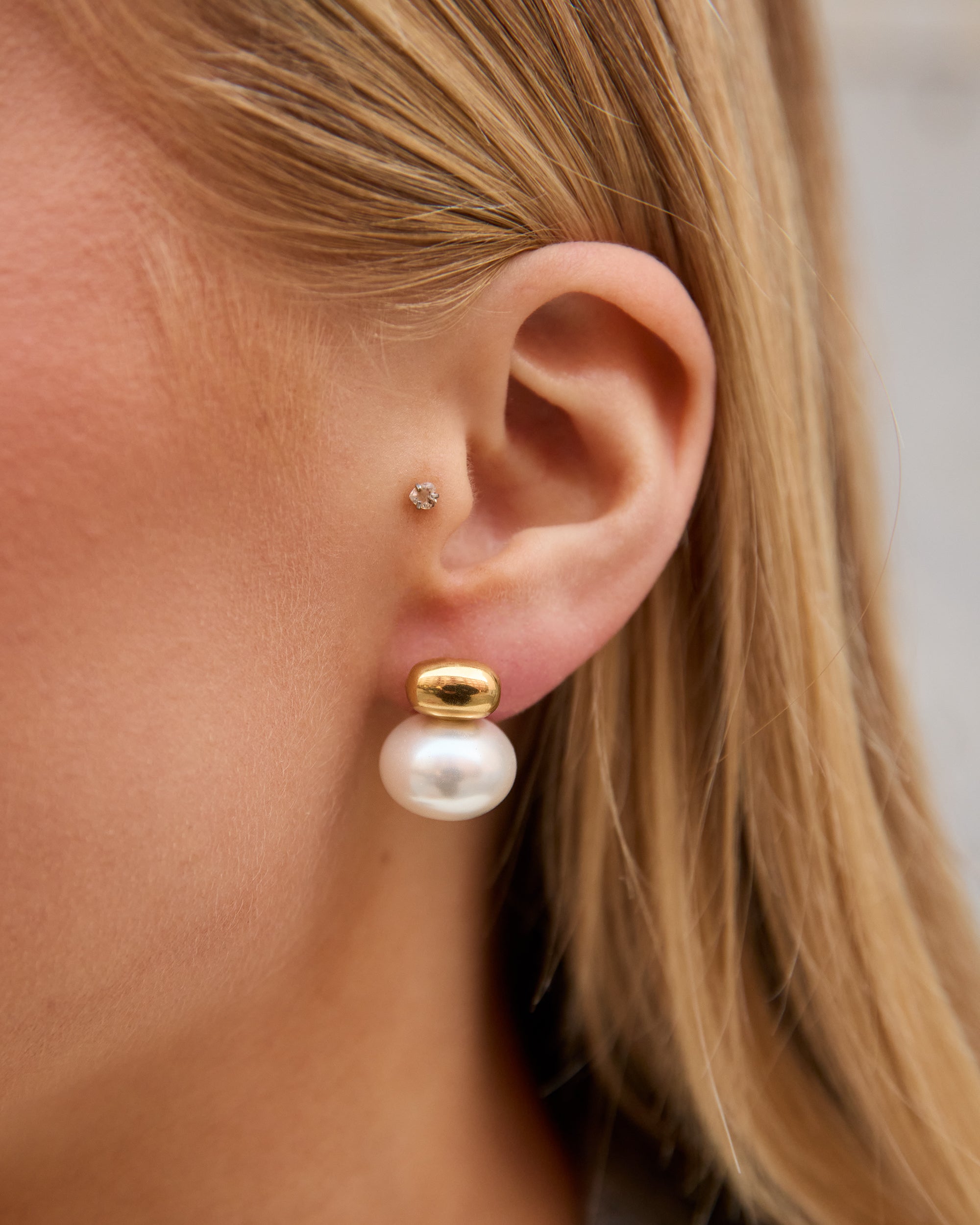 Pearl Duo Earrings Gold