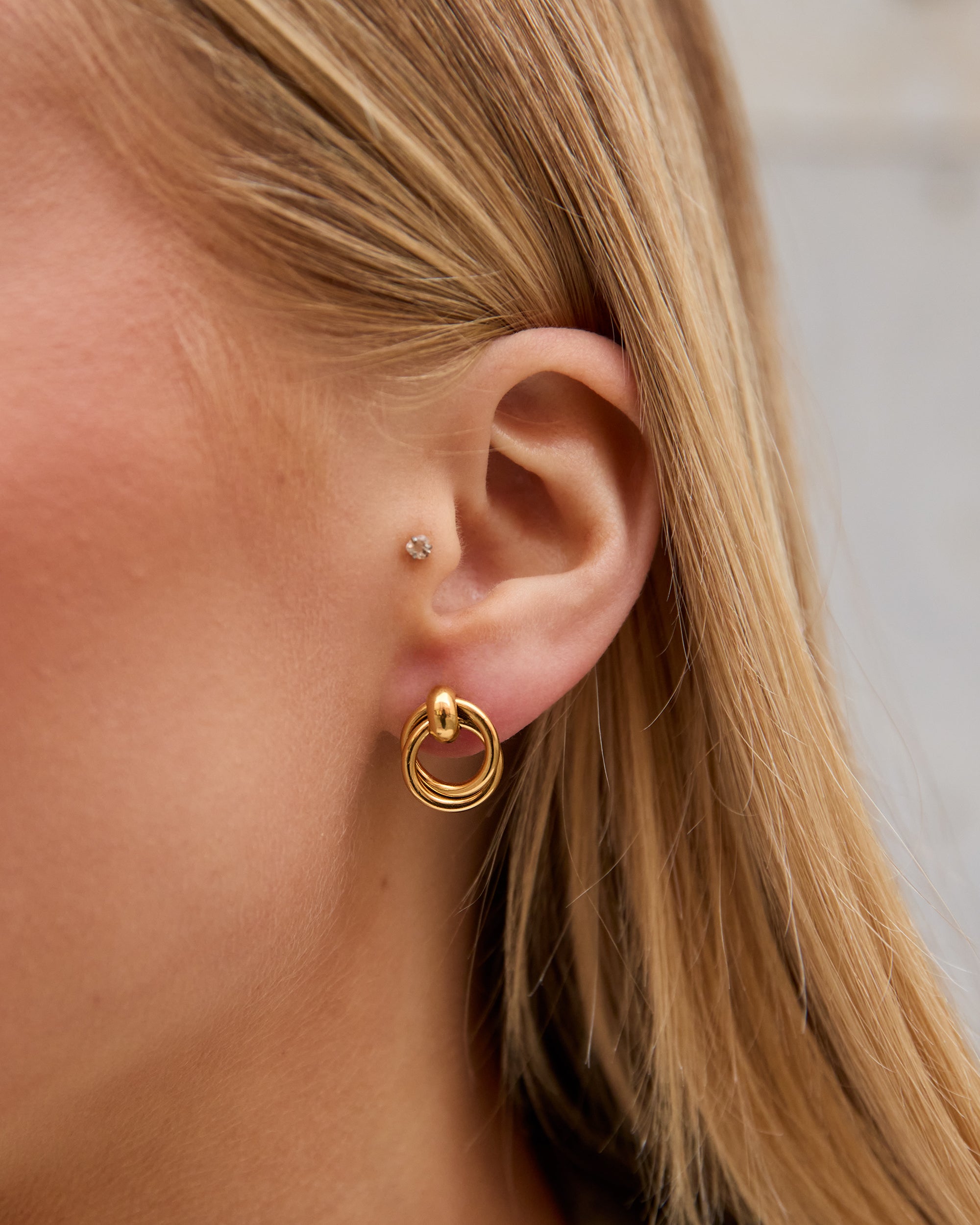 Knot Earrings Gold