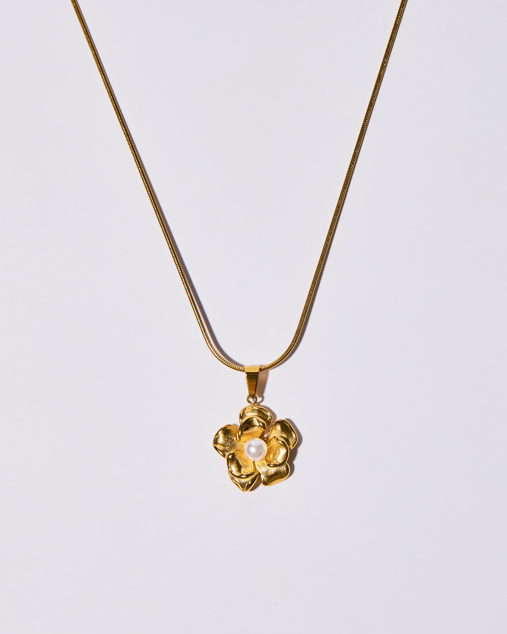 Floral Pearl Necklace