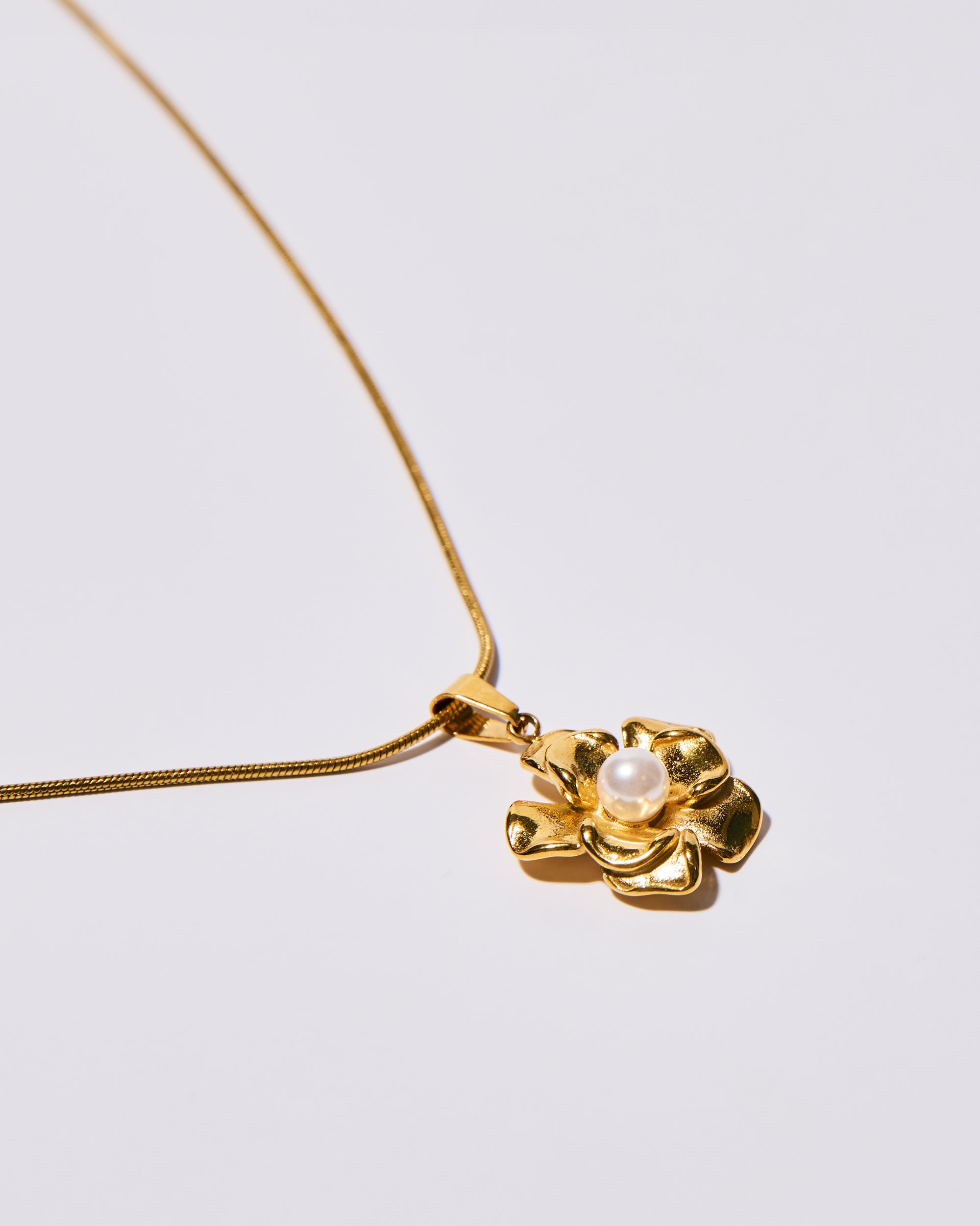 Floral Pearl Necklace