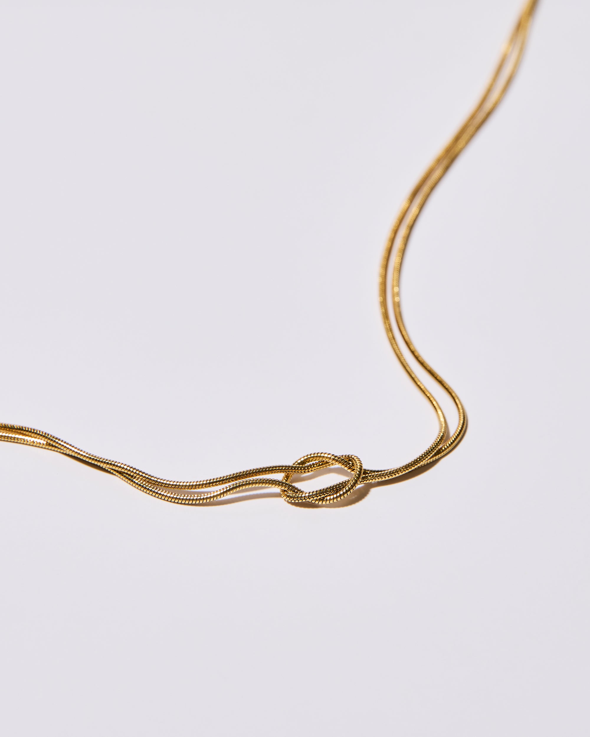 Knot Necklace Gold