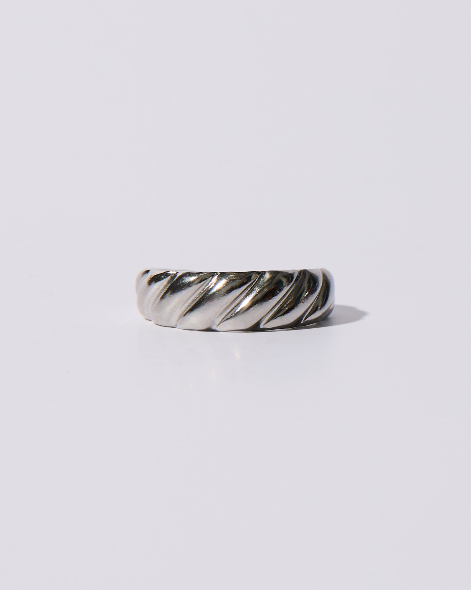Thin Croissant Ring Silver